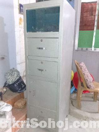 লকার